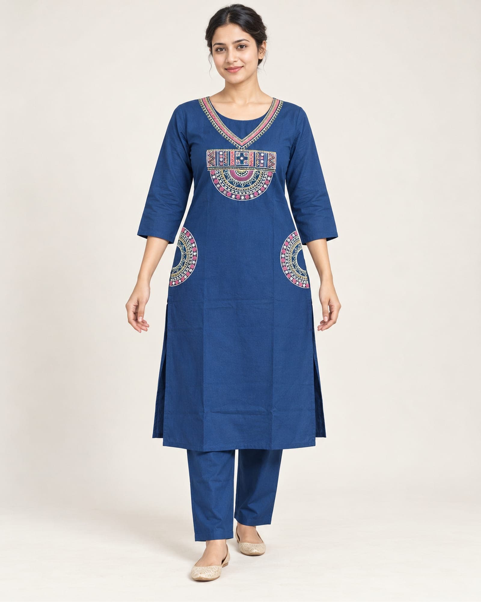 Blue Multicolour Embroidered 2-Piece Kurti & Straight Pant Set with Pockets