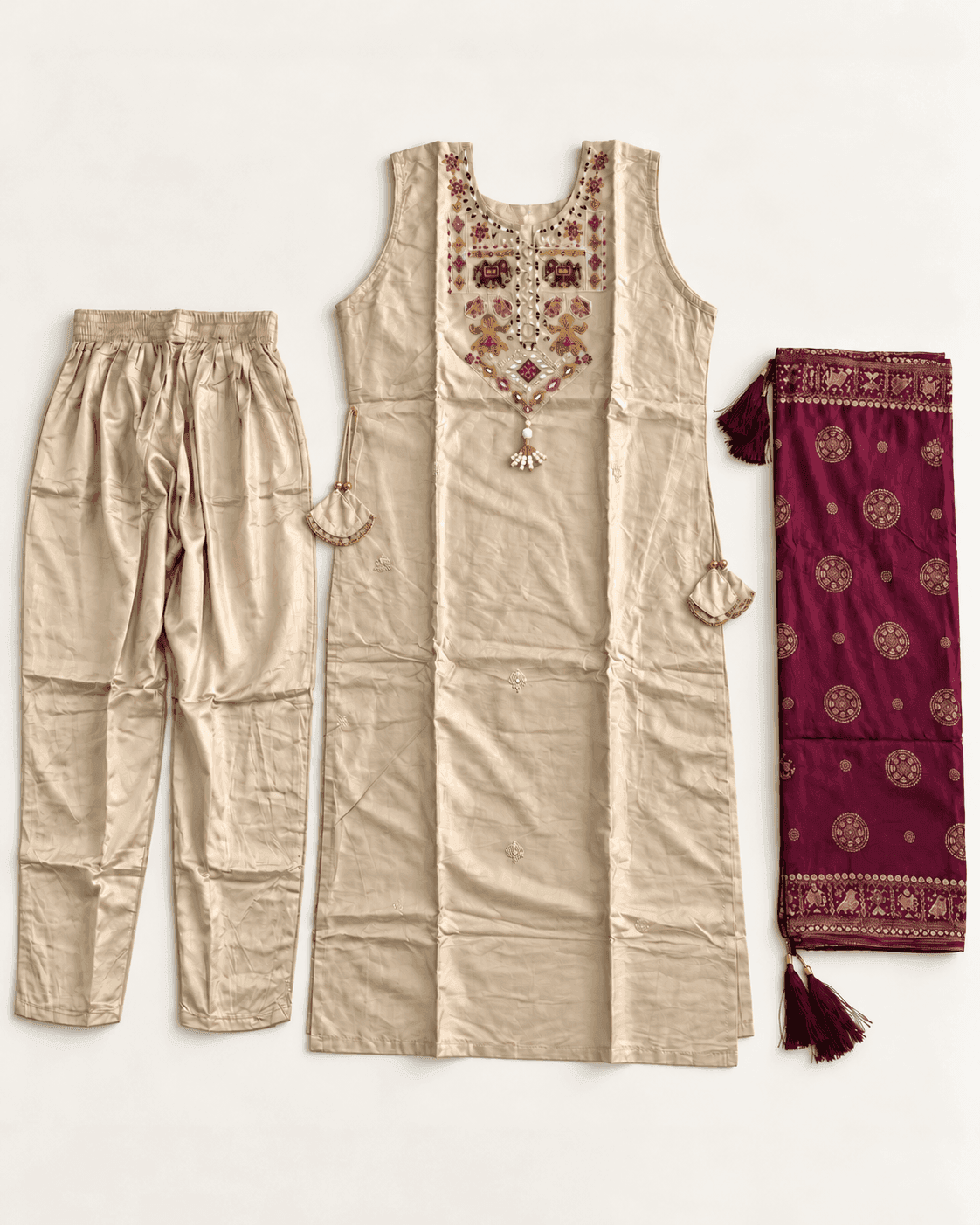 Elephant-Motif Embellished Kurti, Pants & Dupatta Set — 3 Piece (Cream Beige / Purple), photo 9 of 13